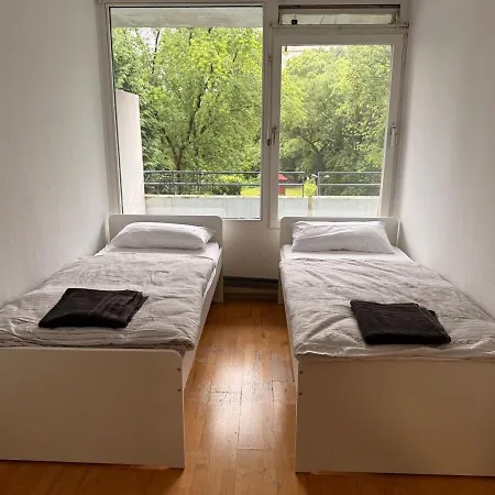 Monteurwohnung 6p 2 Bathrooms Kitchen * Wuppertal